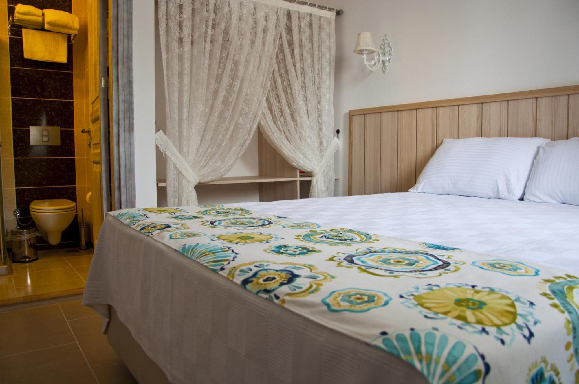 Bellapietra Hotel Алакати Стая снимка